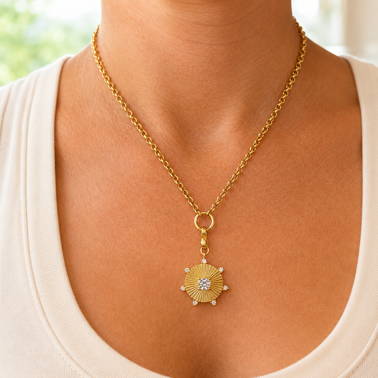 Fluted Spiked Pendant with Cushion Center