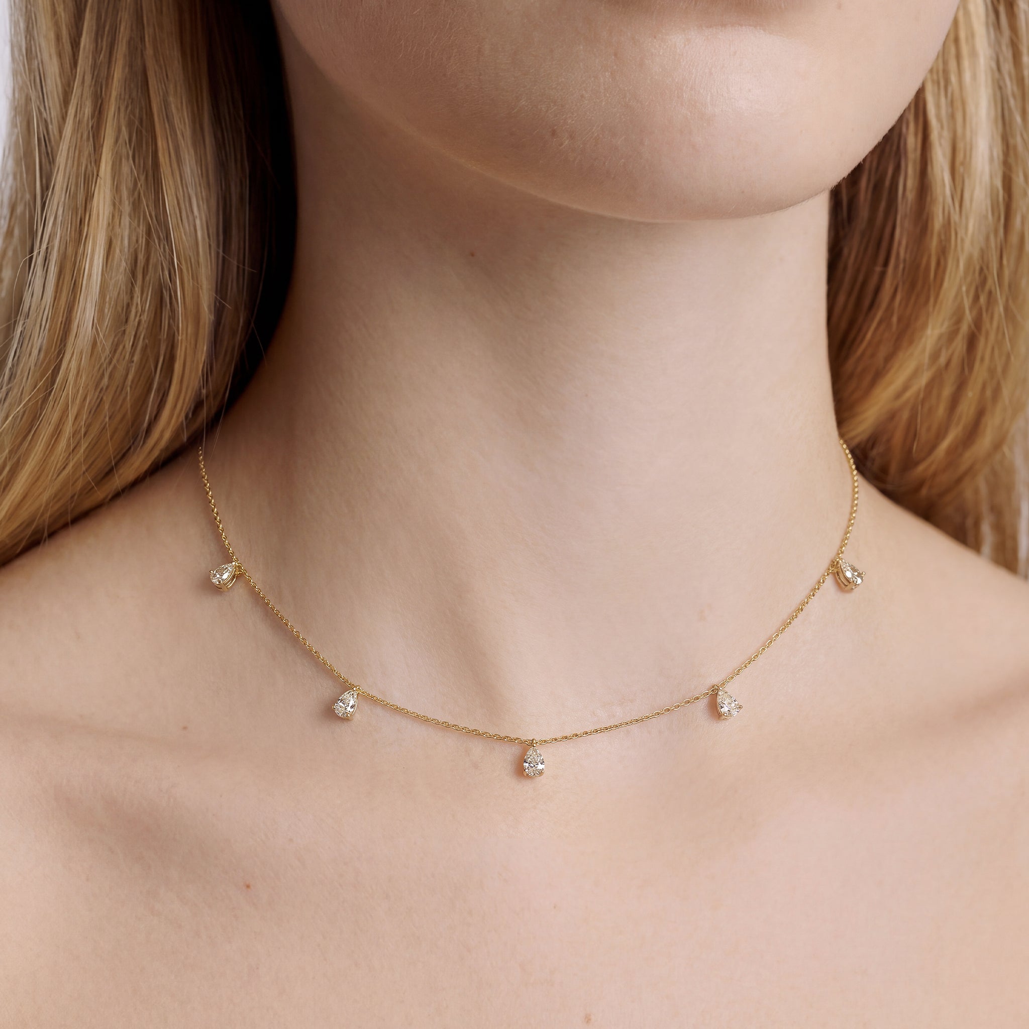 Dewdrop Pear Necklace (18K)