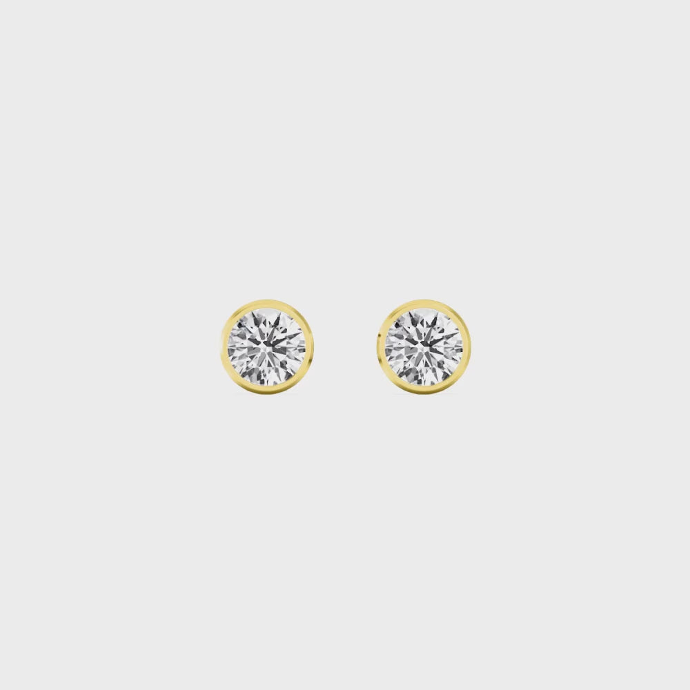 The Sleek Power Bezel Studs (18K)